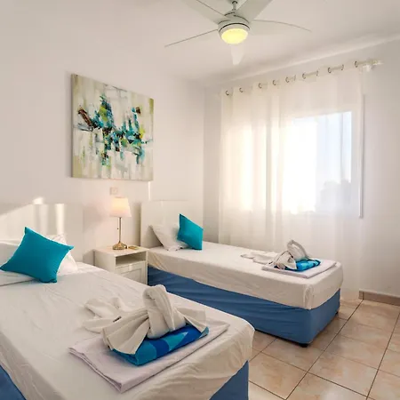 H&o Sea & Sun * פאפוס