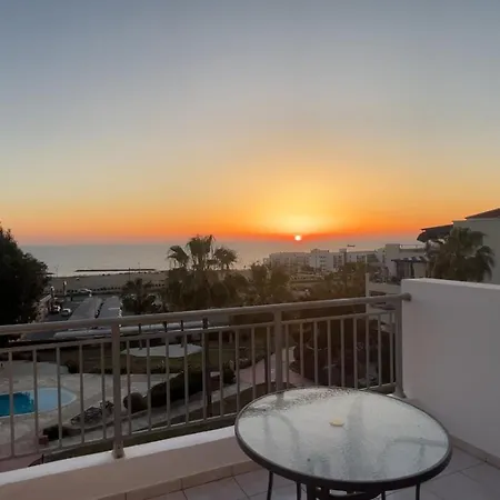 H&o Sea & Sun * פאפוס